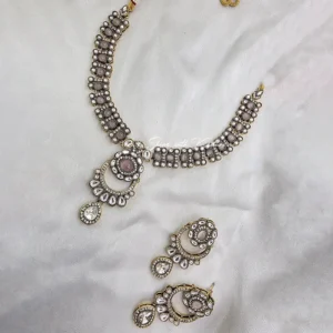 Alternative view of Blush Kundan Statement Necklace