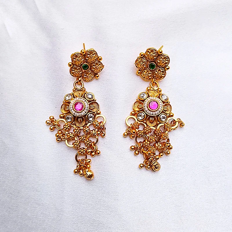 Broad Neck Choker in Gold-Tone and Kundan - Image 4