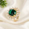 Cocktail ring with rhinestones, Green