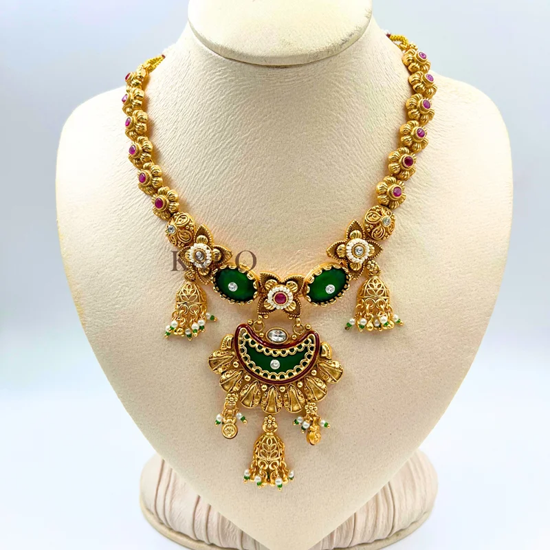 Regal Heritage Kundan Necklace Set - Image 2