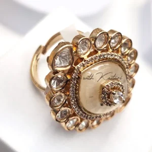 Royal Kundan Teardrop Enamelled Ring - Image 3