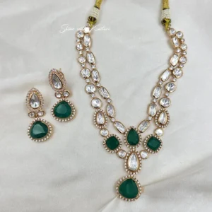 Alternative view of Emerald Kundan Teardrop Necklace Set with Earrings