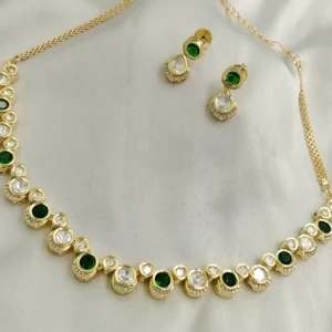 Alternative view of Emerald Glow Kundan Necklace Set, Green