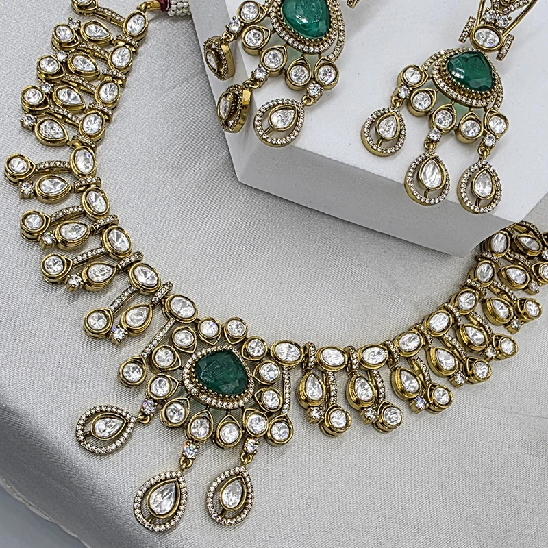 Green Kundan Drop Necklace Set - Image 5