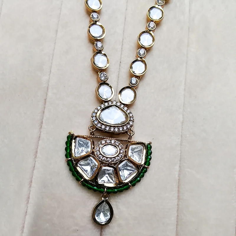 Kundan Long Necklace with Green Beads in Pendant - Image 3