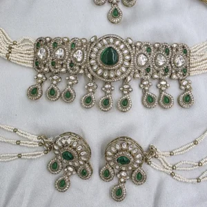 Royal Emerald Kundan Choker Set with Pearl Strings - Image 2