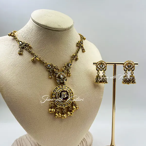 Kundan Circular Motif Necklace & Chandbali Jhumka Set - Image 3