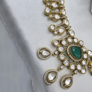 Green Kundan Drop Necklace Set - Image 4