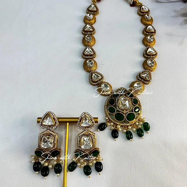 Long Kundan Necklace with Pendant