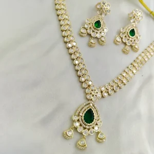 Emerald Radiance Statement Kundan Necklace Set - Image 2