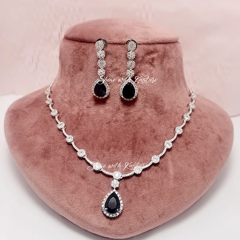 Teardrop Crystal Necklace Set, Black - Image 2
