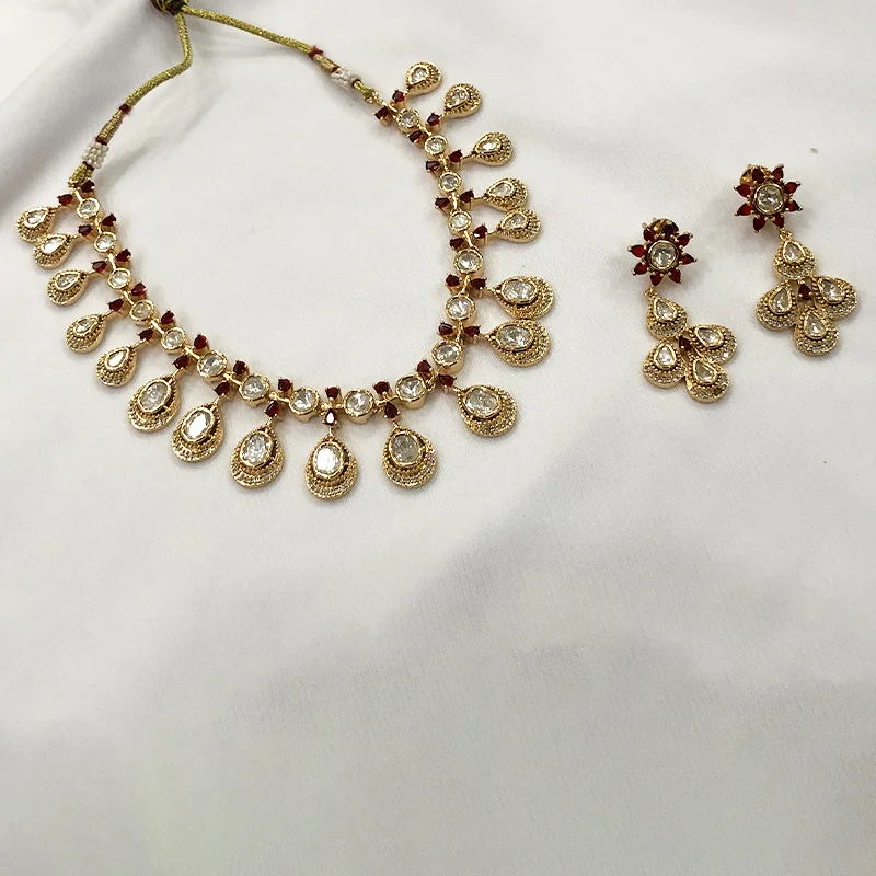 Traditional Kundan Teardrop Necklace Set - Image 2
