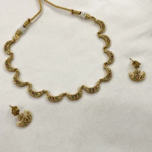 Antique Gold Crescent Kundan Choker