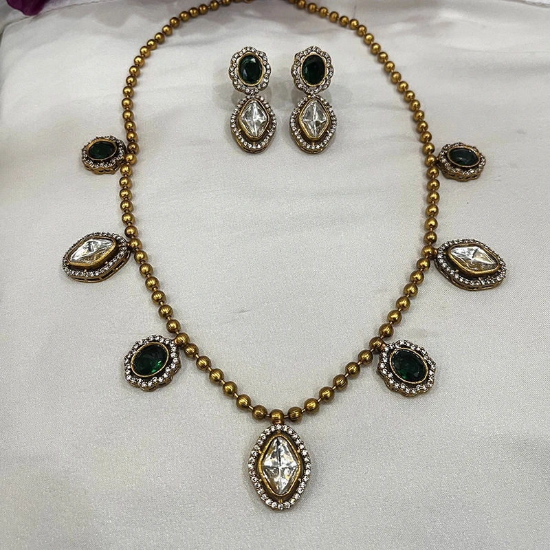 Kundan Beaded Necklace Set