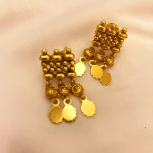 Traditional Gold-Tone Beaded Necklace Set with Coin Drops & Earrings - Image 4