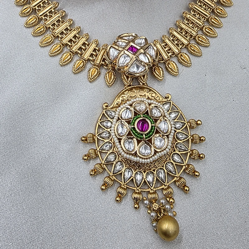 Traditional Gold-Tone Kundan Necklace Set with Jhumka - Image 2