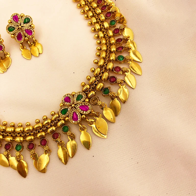 Traditional Kemp Gold-Tone Choker Set with Green Ruby Stones & Earrings - Image 2